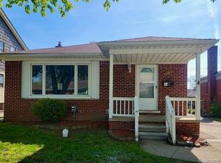 24312 Flower Ave, Eastpointe, MI 48021