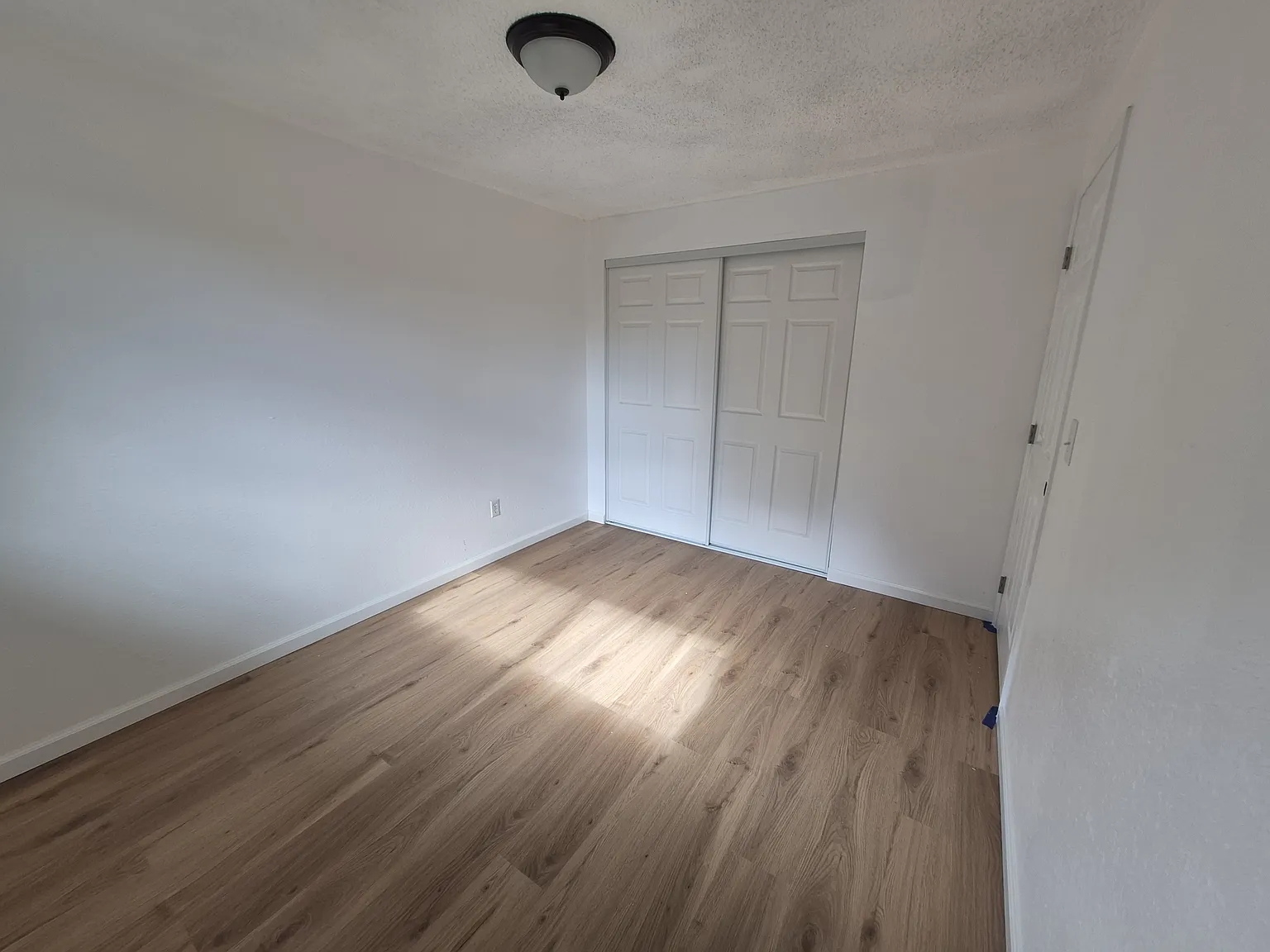 2 bed, 806 sqft, $1,550 — Photo 4