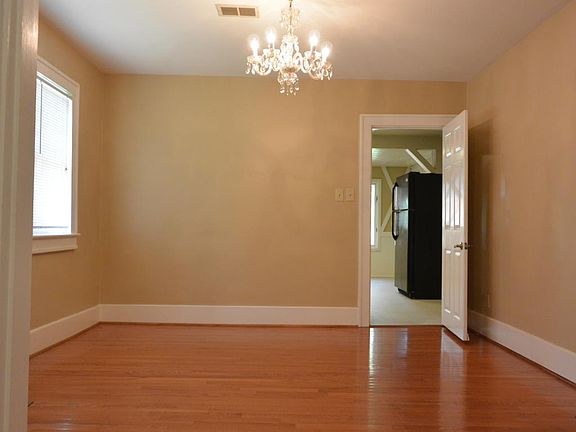 5th image of 2301 Hawthorne Ave
