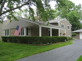 496 Fitch Rd, Chicago Heights, IL 60411