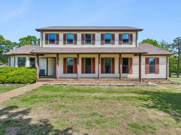 749 Walnut Ridge Dr, La Vergne, TN 37086