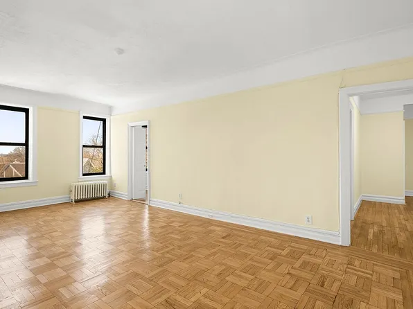 7101 Colonial Rd APT L3b, Brooklyn, NY 11209