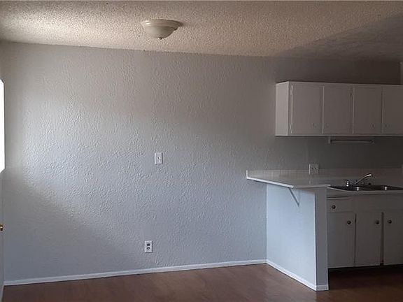 3rd image of 497 North Cir #2