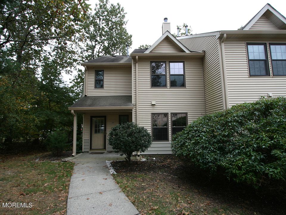 1st image of 200 Daffodil Dr