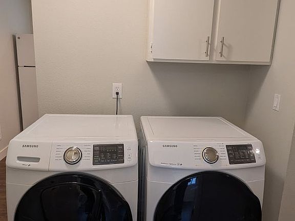 5th image of 613 NW 9th Ave #613