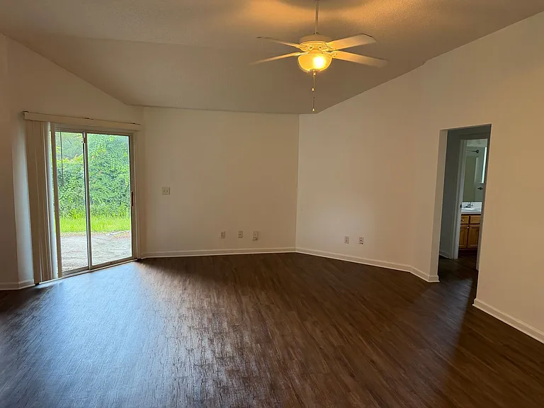244 Merriwood Cir — Photo 6