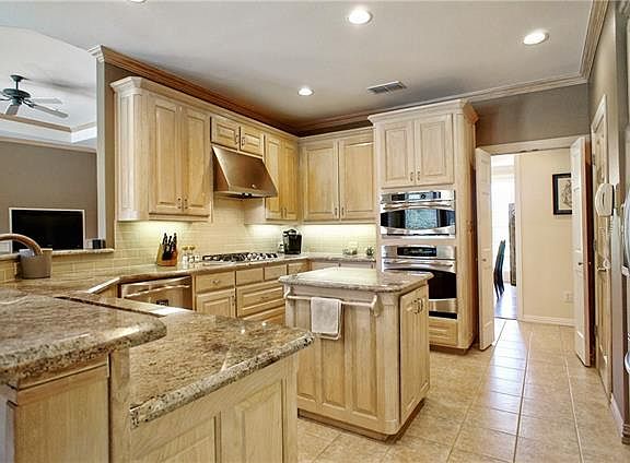5th image of 1577 Randol Mill Ave