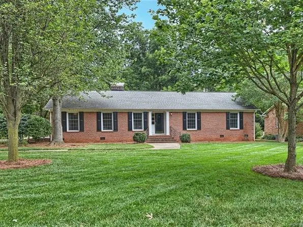 300 Wingrave Dr, Charlotte, NC 28270