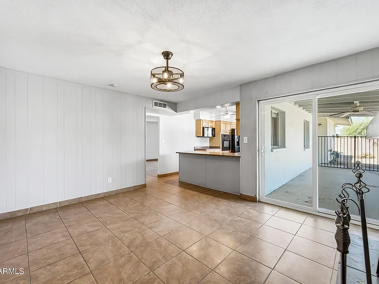 4213 E Sahuaro Dr — Photo 6