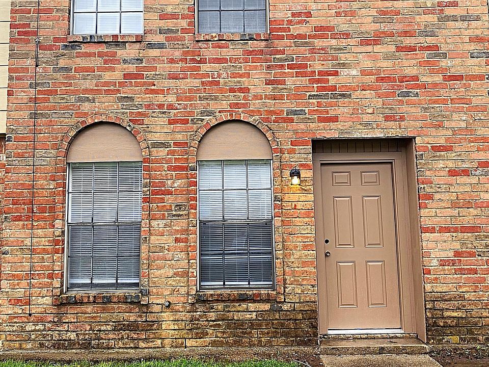 1st image of 2700 N 16th St