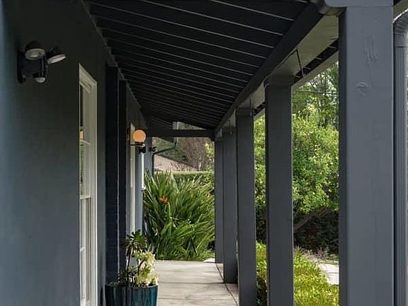 2nd image of 521 E Orange Grove Ave