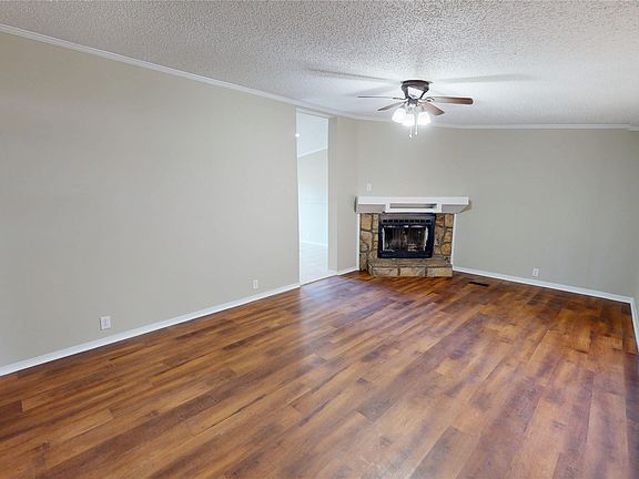 3rd image of 124 Sevarg Ln