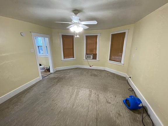 3rd image of 204 Thurman Ave #1R