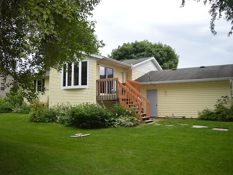 1676 Silverado Dr — Photo 30