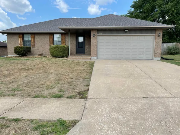 435 N Cedarwood Ave, Republic, MO 65738