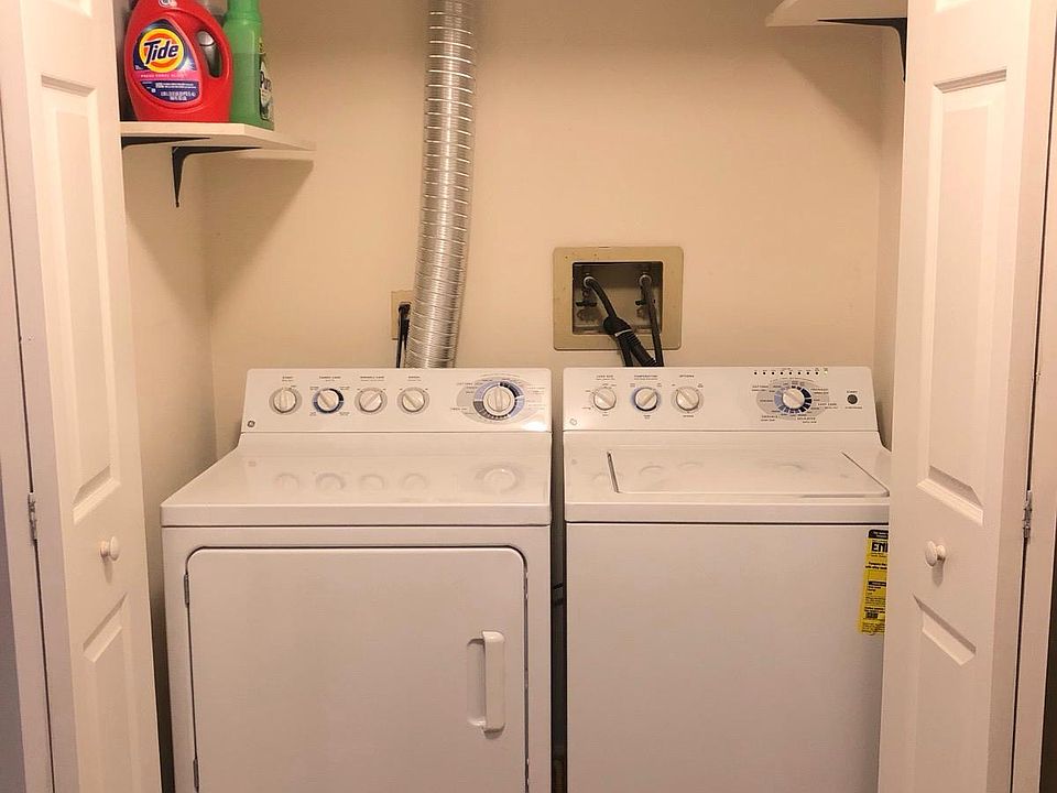 1st image of 166 Surrey Ct Unit 166