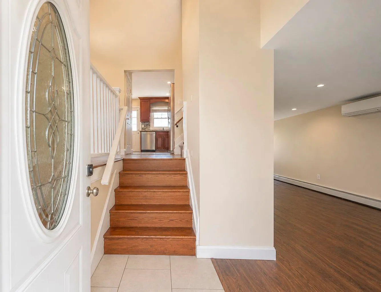 3 bed, 1700 sqft, $4,900 — Photo 4