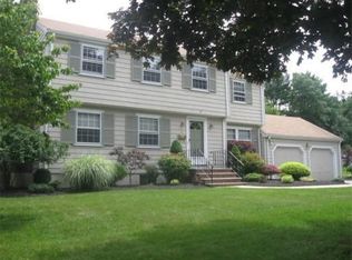 25 Collins Ave, Reading, MA 01867