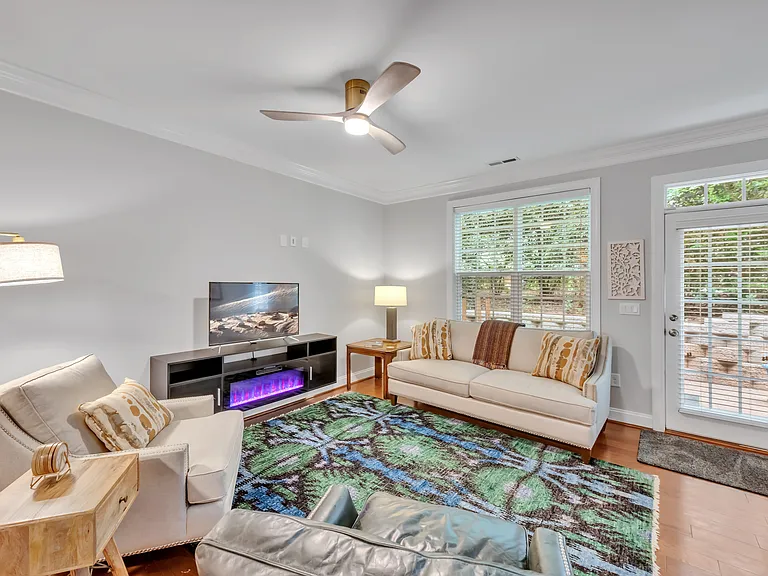 843 Swan Neck Ln — Photo 6
