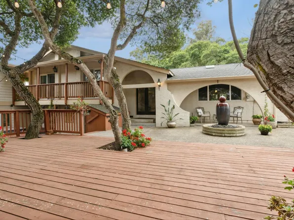 6910 Oak Estates Dr, Salinas, CA 93907