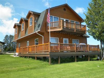 148 N Huron St, De Tour Village, MI, 49725