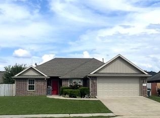 3111 S I St, Rogers, AR 72758
