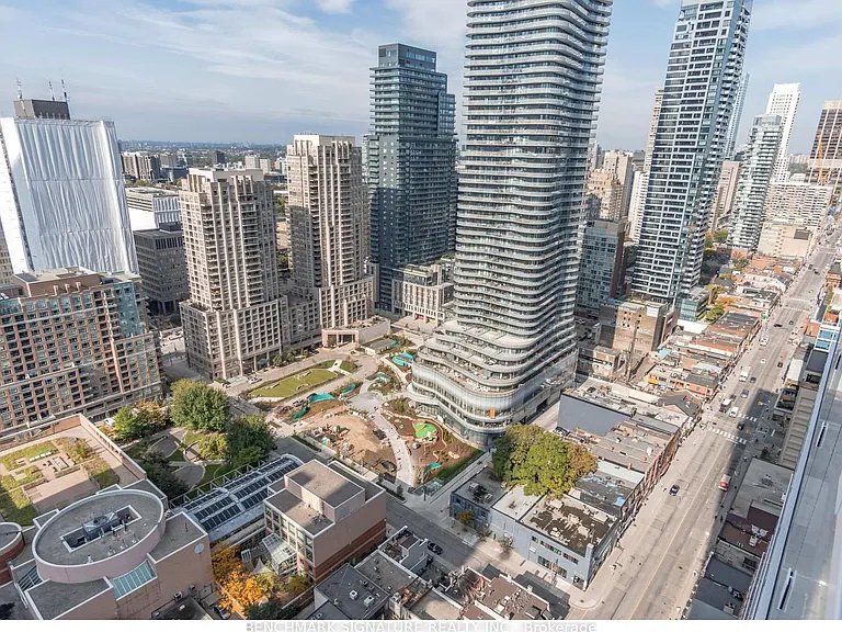 501 Yonge St #1201 — Photo 21