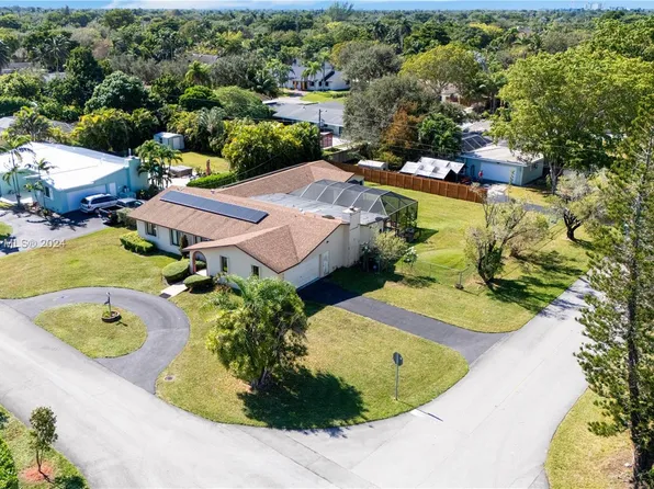 17600 SW 84th Ct, Palmetto Bay, FL 33157