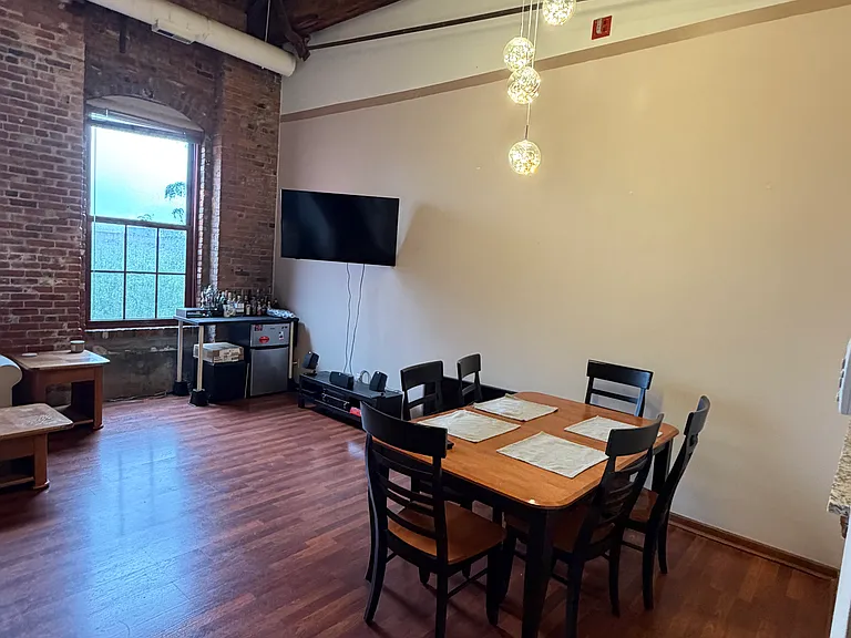 544 S Front St #314 — Photo 5