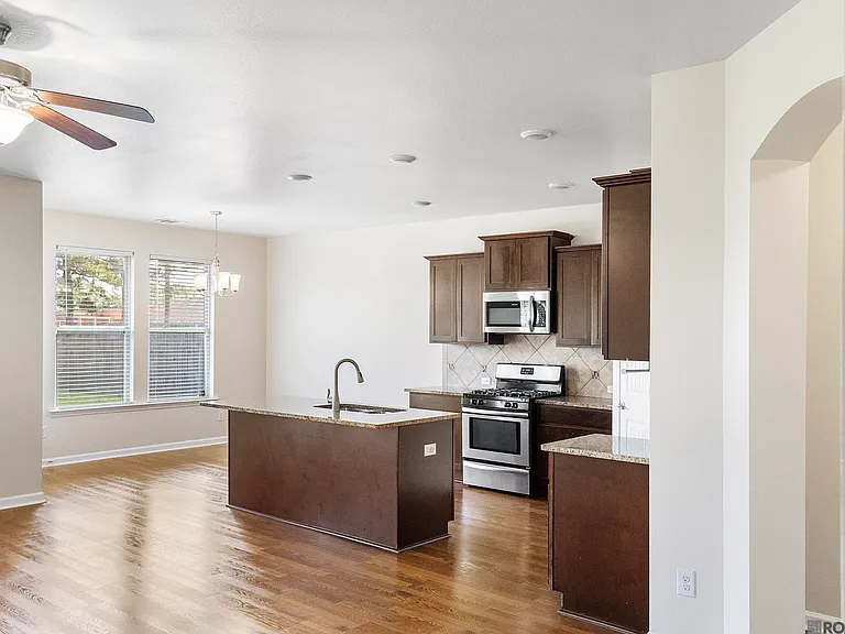 39363 Legacy Lake Dr — Photo 7