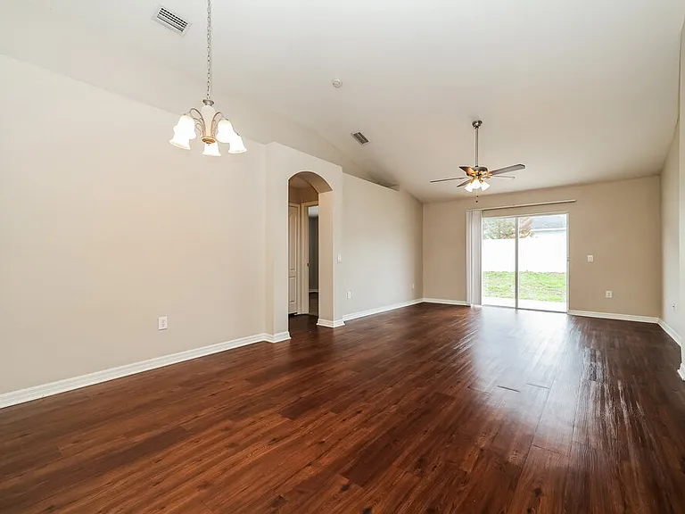 7002 Crown Lake Dr — Photo 4