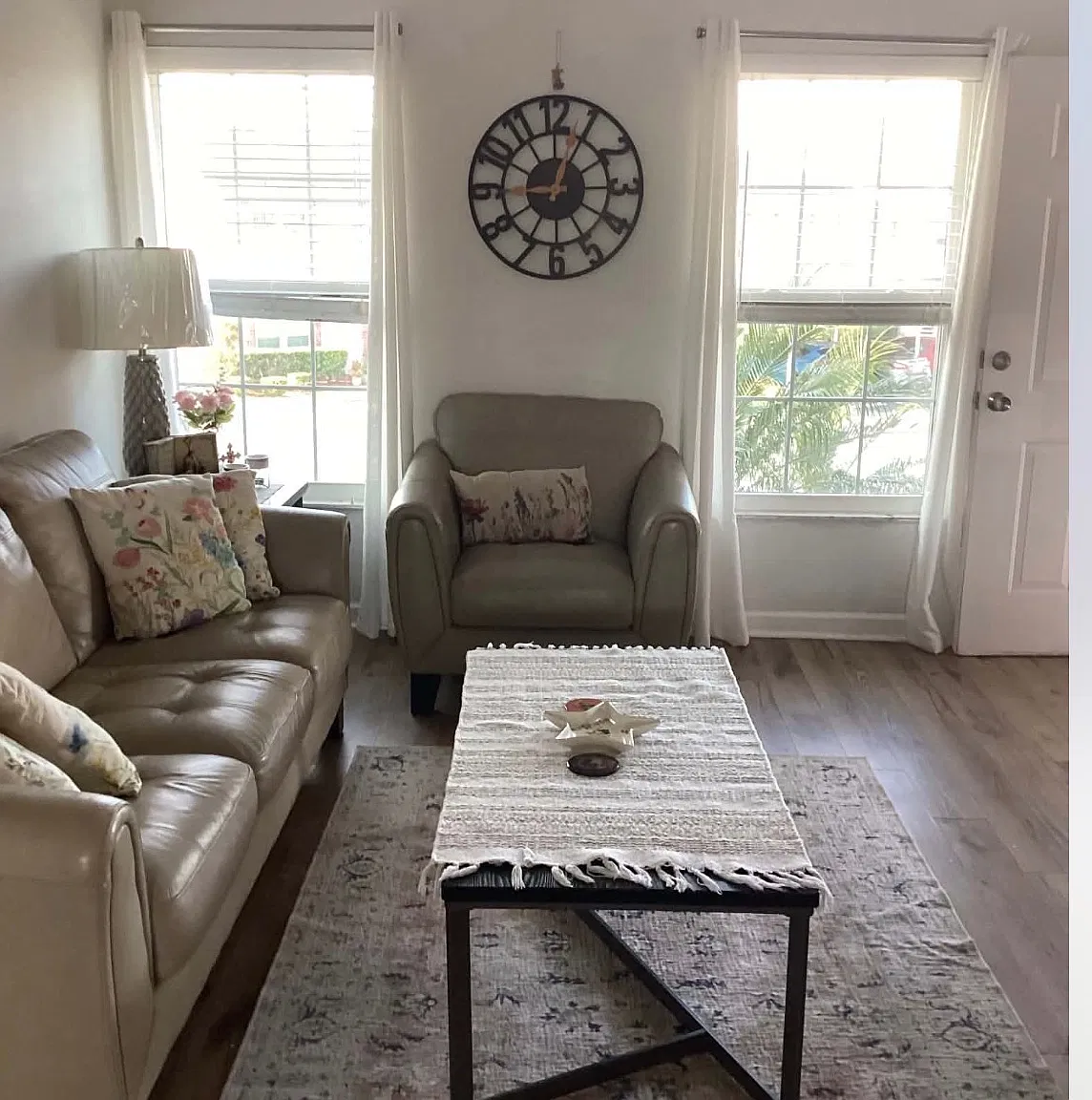 2 bed, 1.5 bath, 835 sqft, $1,650 — Photo 1