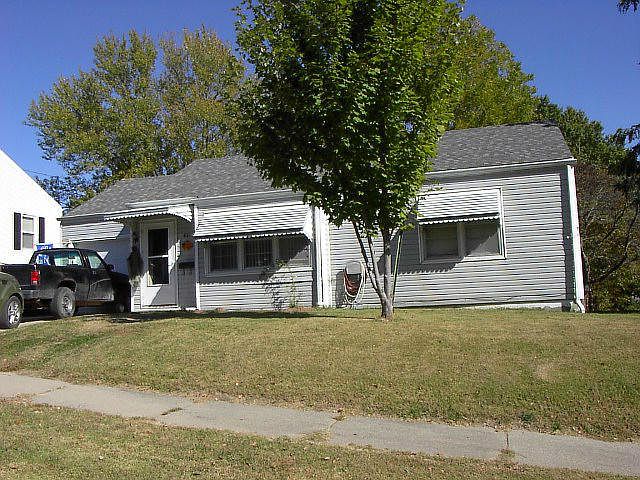 1st image of 621 S 31st St