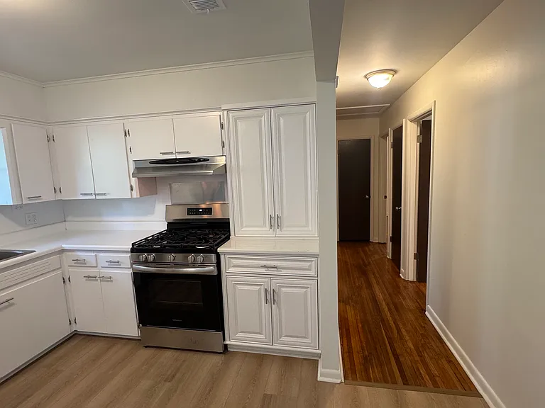 10 La Vista Dr — Photo 6
