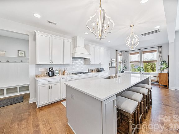 2nd image of 16139 Tulloch Rd