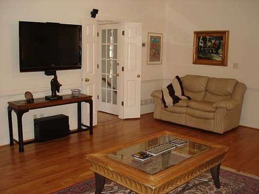 5th image of 5305 Laithbank Ln