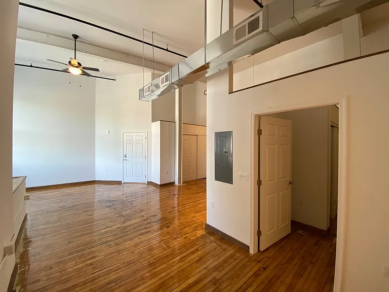Riverside Lofts — Photo 14