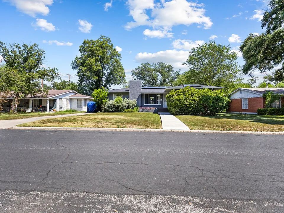 163 Cromwell Dr