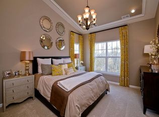 9121 Andrew Dr, Manassas Park, VA 20111