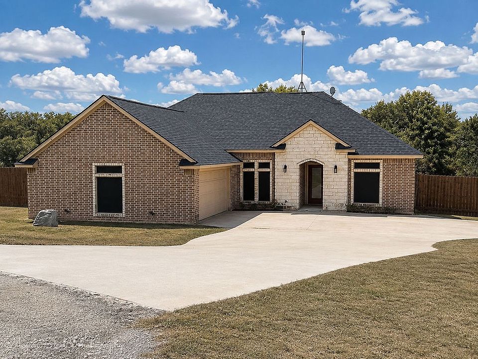 1st image of 108 Tay Ct