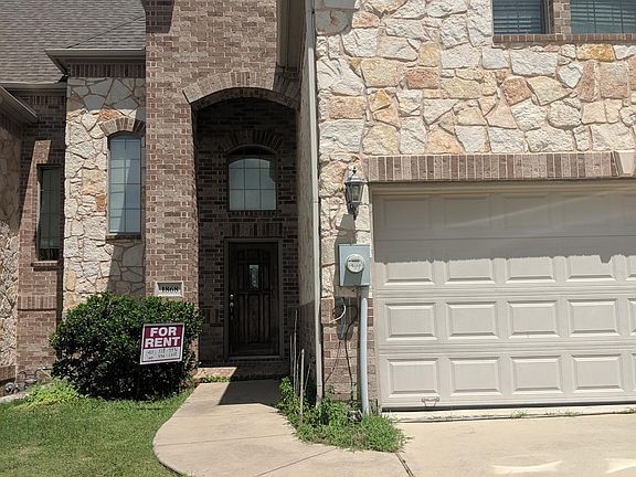 3rd image of 1868 Leann Ln