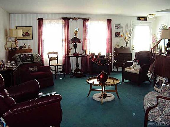 5th image of 35 Oakbrook Dr APT B