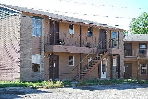 1st image of 1051 GILLETTE BLVD Building 300