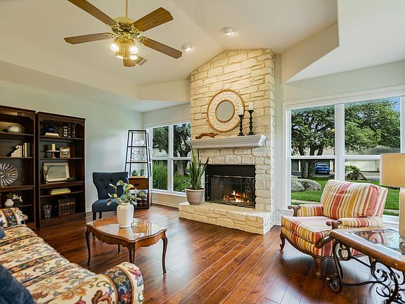 3rd image of 48 Cypress Point