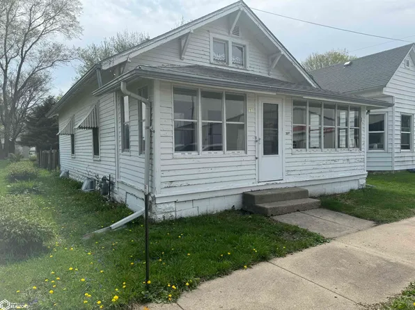 408 E St, Hamburg, IA 51640