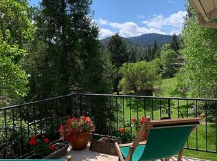 44 Scenic Dr, Ashland, OR