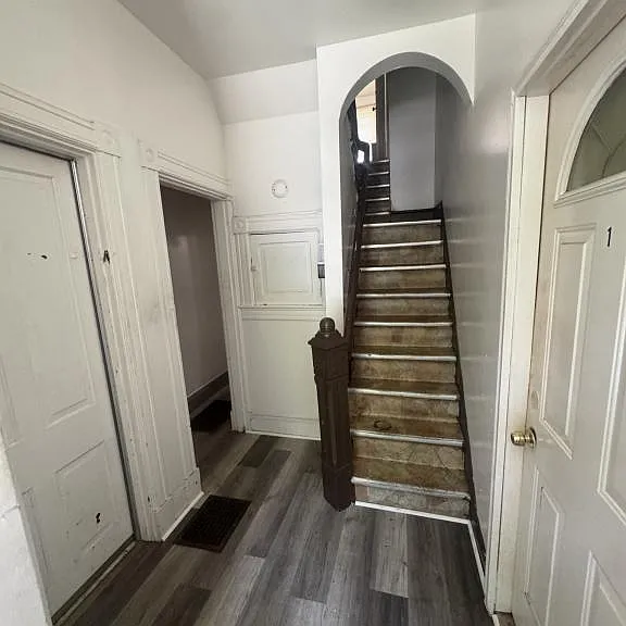4606 Ward St #7 — Photo 4