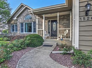 1526 W 94th Ln, Crown Point, IN 46307