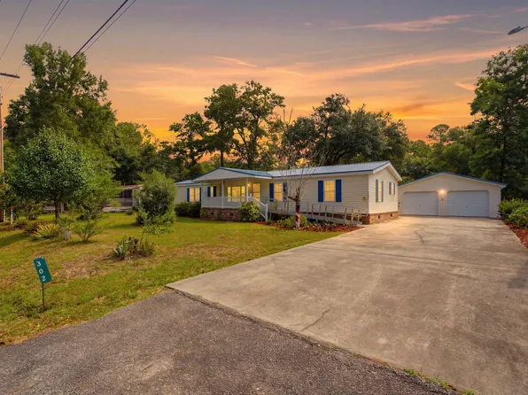 302 Butter Rd, Bonneau, SC 29431