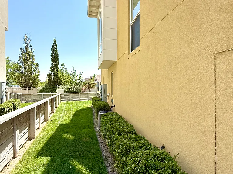 4723 W Daybreak Rim Way — Photo 7